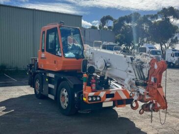 2016 KATO CR130Ri CITY CRANE