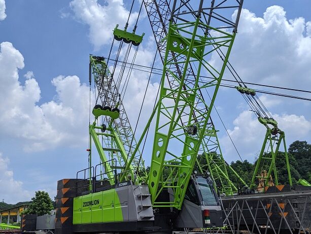 CRAWLER CRANE 100T ZCC1000V