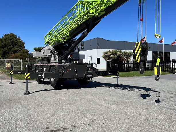 ROUGH TERRAIN 40T ZRT400