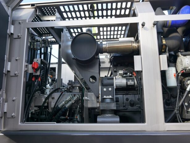 ZR160L ROTARY DRILLING RIG