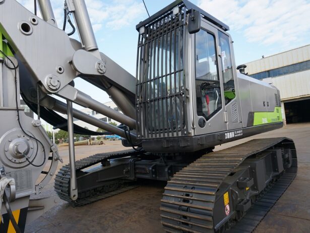ZR160L ROTARY DRILLING RIG