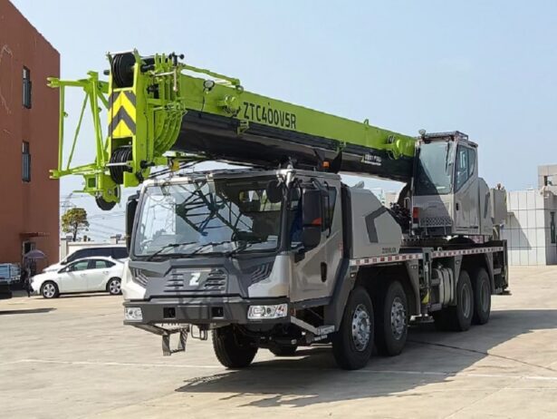 HYDRAULIC TRUCK CRANE 40T ZTC400V