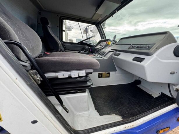 2011 TADANO ATF90G-4 ALL TERRAIN