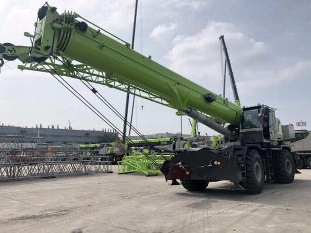 ROUGH TERRAIN 110T ZRT1100