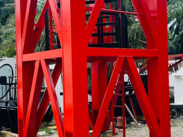 INTERNAL LADDER CLIMBING FRAMES