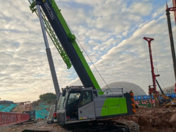HYDRAULIC BOOM CRAWLER 30T ZCT300V4