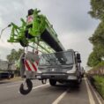 HYDRAULIC TRUCK CRANE 25T ZTC250V