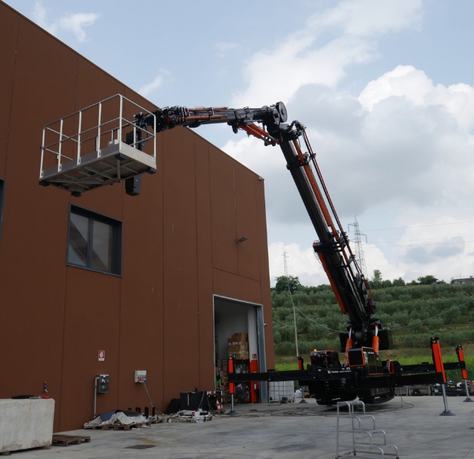 Crawler Cranes