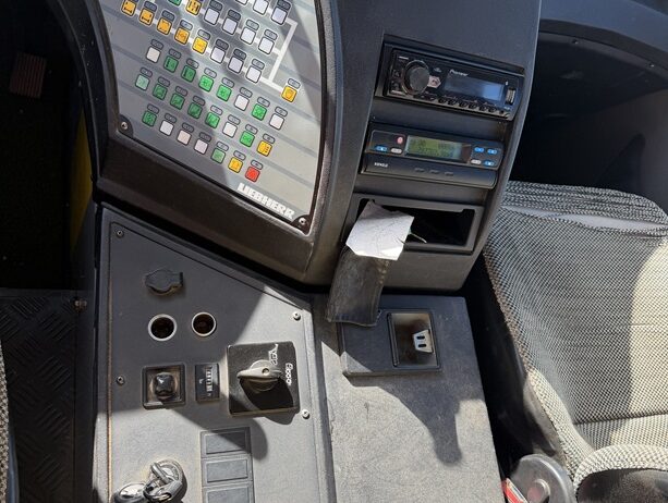 2006 LIEBHERR LTM 1040/2.1
