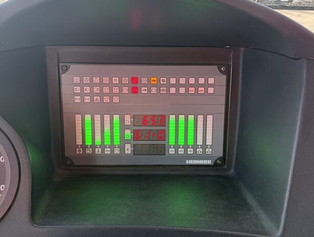 2006 LIEBHERR LTM 1040