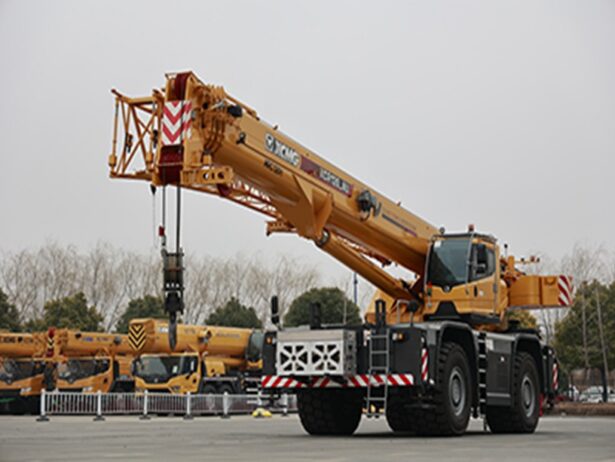 XCR120_AU-Action-1